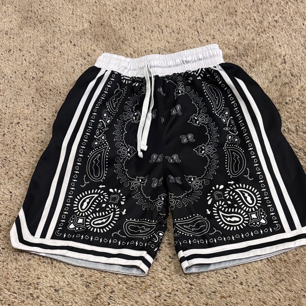 Black and White Bandana Print Men's Shorts